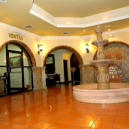 Hotel Ritz Matamoros  Buitenkant foto