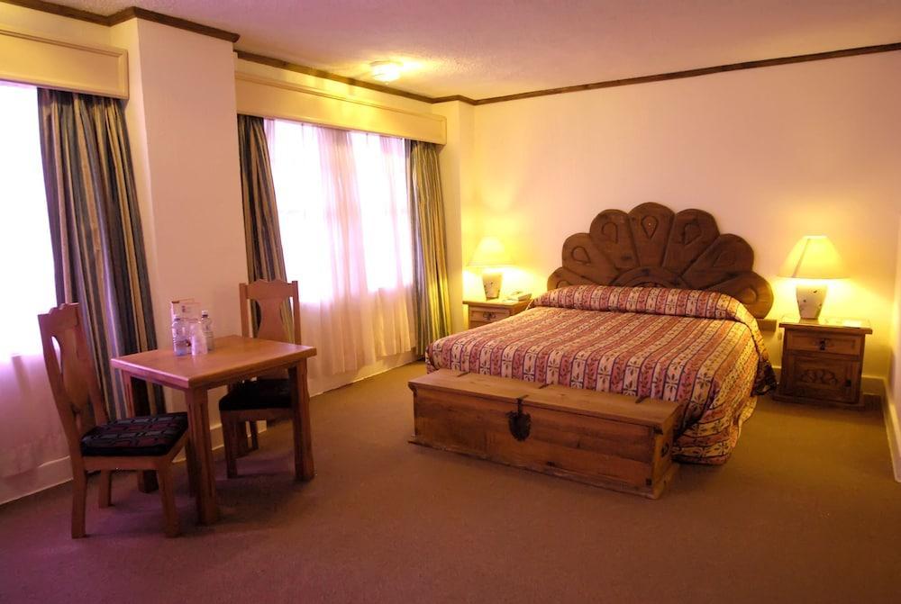 Hotel Ritz Matamoros  Buitenkant foto